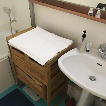 Flat In Le Marais With 2 Bedrooms Paris