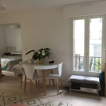 Flat In Le Marais With 2 Bedrooms Daire *