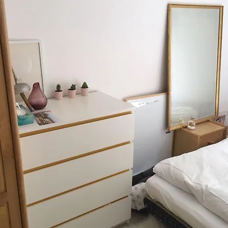 Flat In Le Marais With 2 Bedrooms Daire *